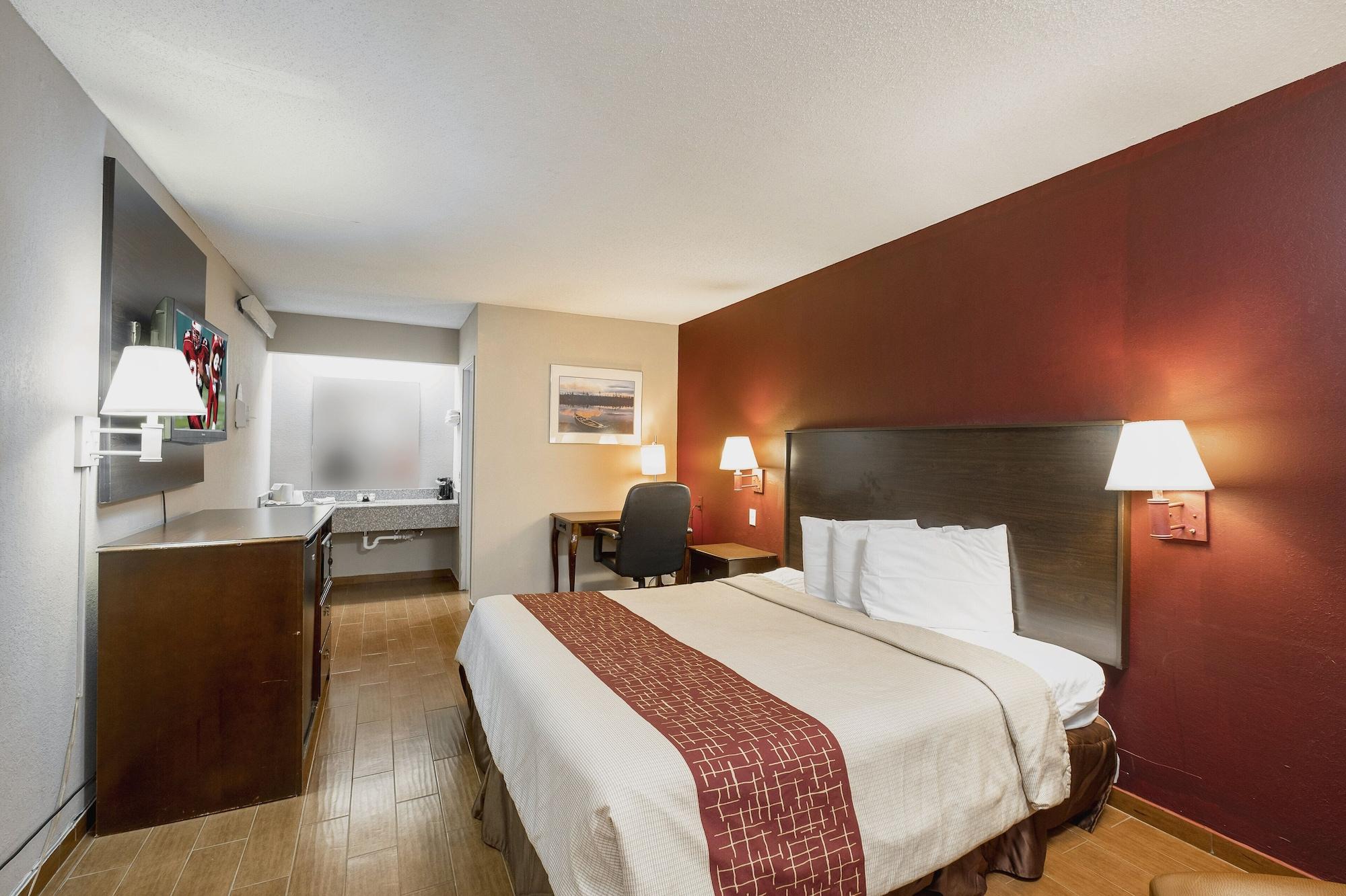 Red Roof Inn Jackson Downtown - Fairgrounds Экстерьер фото