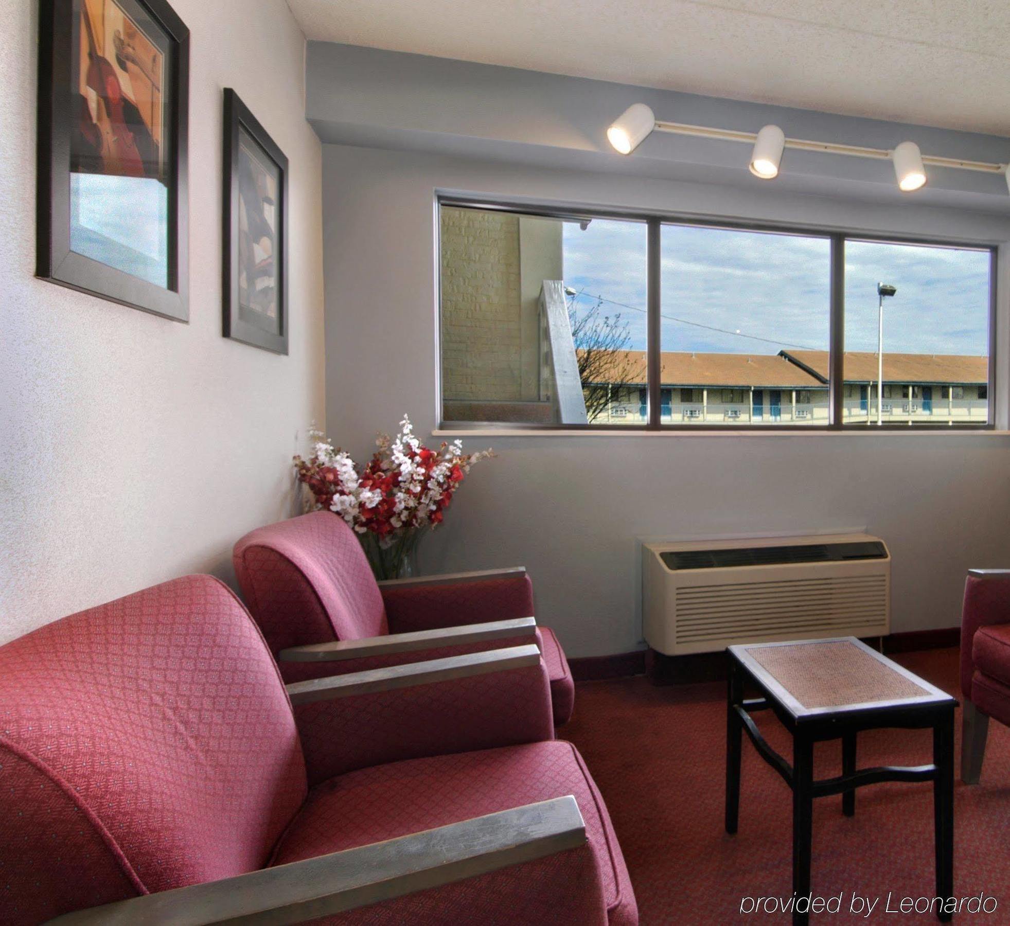 Red Roof Inn Jackson Downtown - Fairgrounds Экстерьер фото